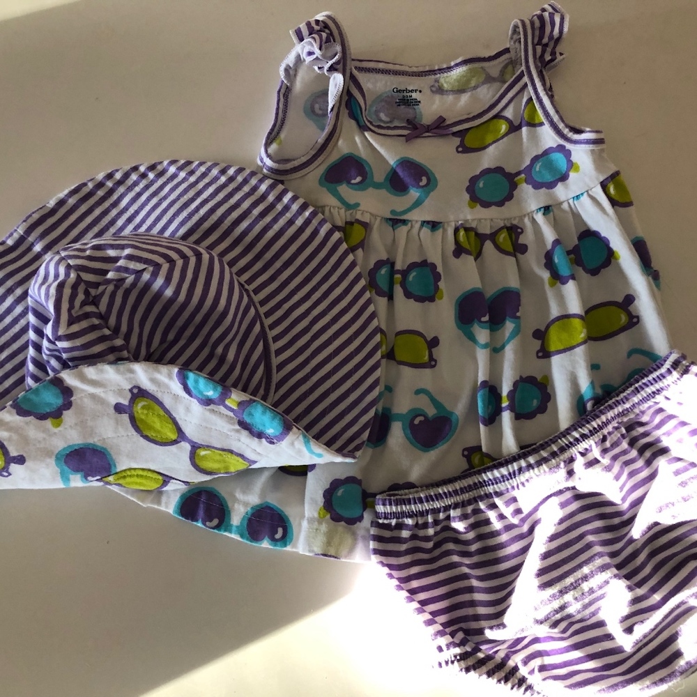 Infant girl dress with hat and bloomers